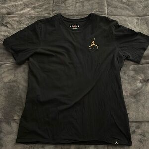 Men’s Large Black and Gold Jordan Jumpman Air Tee